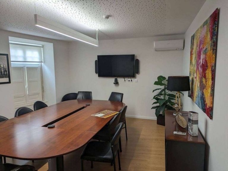 sala de reunioes junta de freguesia 768x577